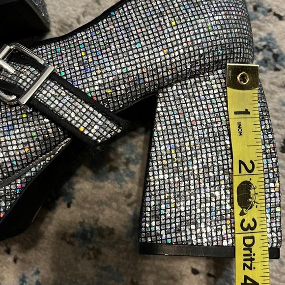 Gianni Bini Silver Disco Mary Jane Block Heels 🪩 - Picture 10 of 17